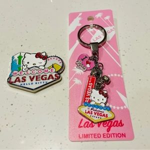 Hello Kitty LA VEGAS Pin Keychain Gift Set